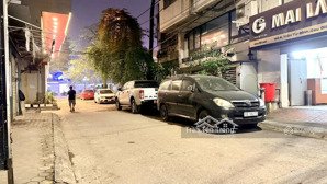 bán nhà phân lô, oto tránh vỉa hè hoàng quốc việt, nghĩa đô, dt 49m x mt 5m, nhà mới đẹp về ở ngay