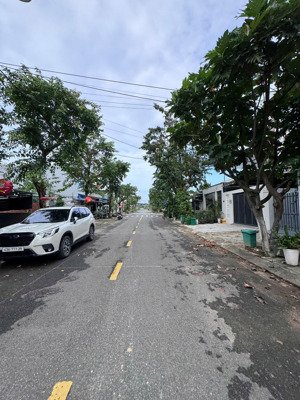 bán lô đất đẹp 2 mặt tiền ngã 4 đường lê đình chinh, khu bá tùng gđ1 hoà quý - 166m2/7,850 tỷ