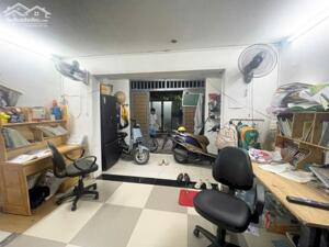 Mặt đường 52, Hiệp Bình Chánh, Thủ Đức, không quy hoạch, 2 tầng, chỉ 3,2 tỷ.