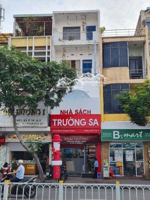 hạ 6 tỷ- siêu vị trí mt lê văn sỹ, quận 3, dt 4.5x25m, 3 tầng, hđt 150tr/tháng, giá siêu rẻ 32 tỷ