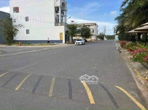 chủ ngộp nặng cần ra 1 lô 118m2 2tỷ250, kdc đại phước- nhơn trạch- gần chợ- cách phà cát lái 3km