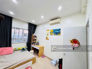 chính chủ bán cc viện bỏng lê hữu trác xa la, hà đông 76.8m²(2pn, 2wc)để lại hết nội thất. 5tỷ28