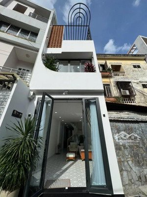 vào ở ngay! hẻm 4m đặng văn ngữ, p10, pn - nhà 3 tầng mới, full nội thất (dt: 3,5x12m) chỉ 7 tỷ bl