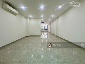 tầng trệt 5x23m (~60m2) vạn phúc, sàn trống suốt, có máy lạnh hầm xe, lối đi riêng biệt. chỉ 10,5tr