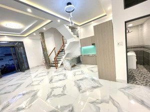 nhà mới xây mạc vân, p.13 q8 3 tầng 4pn chỉ 6.25 tỷ