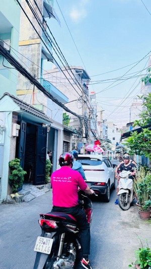 chỉ 7 tỷ(xx), nhà hẻm xe hơi tận cửa, 49m2 tại cách mạng tháng 8, chủ gấp bán để giá cực tốt