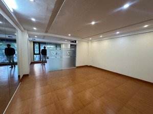 cho thuê văn phòng tầng 2 tại vạn phúc - diện tích sàn 60m2/tầng, sàn thông, điều hòa, thang máy