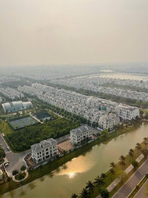 chính chủ bán căn hộ cc s1.12 hướng đn, view đẹp 3 hồ vĩnh viễn, sổ đỏ, 1 ngủ + đã có dòng tiền