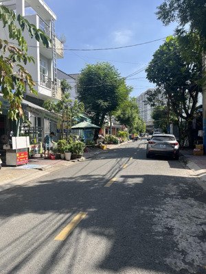 hiếm - mtkd đường số, phước bình - 2tầng, 3pn - 98m2, nở hậu phong thuỷ - chỉ 8tỷ hơn tl