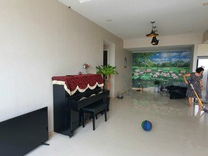 bán căn hộ tropic garden 3 phòng ngủ, căn góc, diện tích 112m2, lầu cao , đã có sổ giá 9,650 tỷ