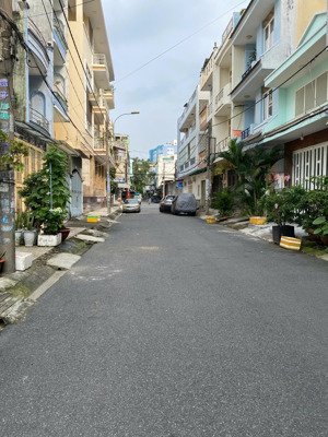 nhà thiết kế cực đẹp (5x12) 3.5 tấm khu vip 110 bà hom