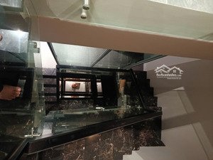 siêu phẩm khu trạm: 75m 6 tầng thang máy gara ô tô - riêng một đẳng cấp, khó mô tả bằng lời