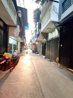 nhà nguyễn đình chiểu, q. 3, hẻm 5m, 115 m. 2 dts, 4 tầng, ngang 3m5, sổ a4, hoàn công đủ, 8.x tỷ