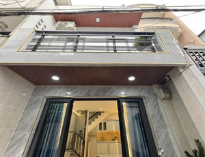 vị trí rất hiếm - nhà ngang 4m - cạnh bình thạnh - phú nhuận - giáp sân bay - đường phạm ngũ lão