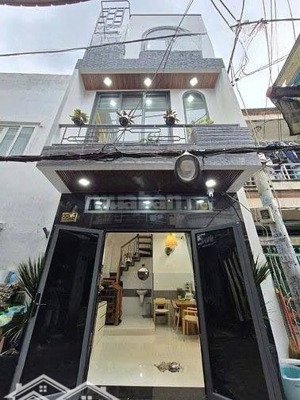 nhà đẹp q10 hẻm thông hòa hảo 3 tầng giá tốt 5.1 tỷ