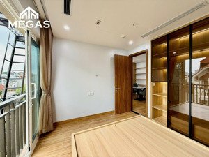 nhà mới xây cho thuê căn 1 ngủ 1 khách quận tây hồ - ô tô đỗ cửa bãi ô tô trước nhà 50m ra vcc