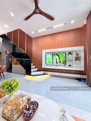 thuỵ khuê - ngõ nông - lô góc - sát hồ - đầu tư dòng tiền đỉnh