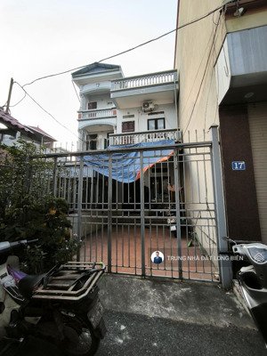 bán gấp căn nhà cổ bi giá tốt nhất khu vực 94m2 x 2 tầng ô tô vào nhà thoải mái ngõ cực nông