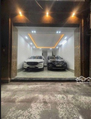 hoàng quốc việt - 60m2 - phân lô - otô tránh - vỉa hè - kinh doanh đa nghề - thang máy