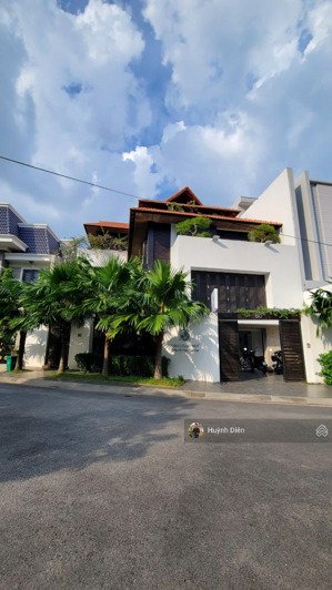 biệt thự nguyễn ư dĩ - thảo điền q. 2 - 1.000m2 full thổ cư - 30x35m - 168 tỷ