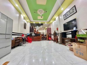 bán gấp nhà đẹp 4 tầng,ngay nguyễn thị nhung,vạn phúc city,thủ đức,60m2 giá 7,6 tỷ,sổ hồng riêng