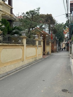 hiếm có khó tìm. chỉ 4.15 tỷ sở hữu 47m2 văn thượng sát vin cổ loa, cầu tứ liên, giá đầu tư