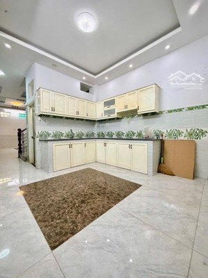 phú nhuận thích quảng đức - 7.5 tỷ - nhà 4 tầng 5pn - dòng tiền 40tr/ tháng