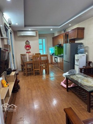 cho thuê căn hộ 63m², 2pn, full nội thất tầng 7 thoáng sáng gần bách thảo, hồ tây
