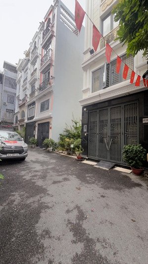 nhà đẹp hxh lê văn sỹ, q3, 9,9 tỷ , 68m2 vuông vức, cực tốt, nhanh tay