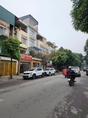 bán nhà liền kề trục chính tống tất thắng, kđt văn phú, hà đông, 90m2 x 4 tầng, giá 22 tỷ