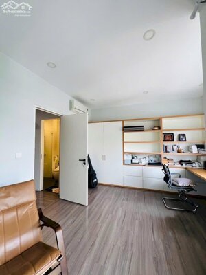 Nhà 3 lầu MT đường 30mét Huy Cận Khu dân cư Gia Hoà