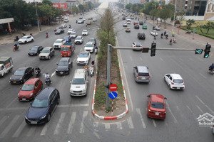 đàm quang trung - nút hầm chui eon mall - đất 50m2 mt = hậu 5m - ô tô đỗ của - 8 tỷ