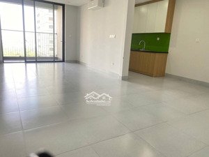 cho thuê căn góc 3pn,2wc nội thất cơ bản n03t6 ngoại giao đoàn. dt 135m2, chuyển vào được luôn