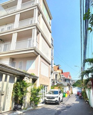 nhỉnh 30 tỷ-thu nhập hơn 2 tỷ/ năm, đường lê văn việt, gần 50 phòng full khách