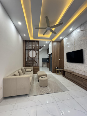 trung tâm việt hưng, lô góc - full nội thất xịn, dt 35m2 5 tầng đẹp chỉ 8 tỷ