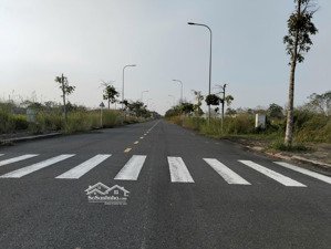 đất lago centro giá rẻ nhất khu vực bến lức