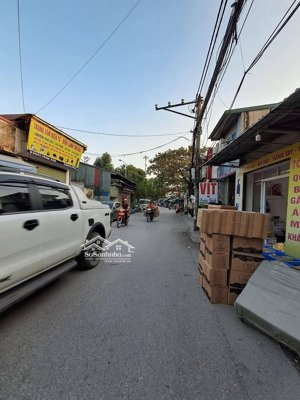 còn sót lại 01 căn nhỉnh - 5 tỷ - ở phú lương - 700m ra đại học điện lực, đại học đại nam