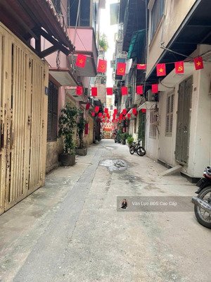 phân lô nguyên hồng, cách ô tô 5m, chdv 60m2 7 tầng lô góc 12pkk giá đầu tư 22 tỷ