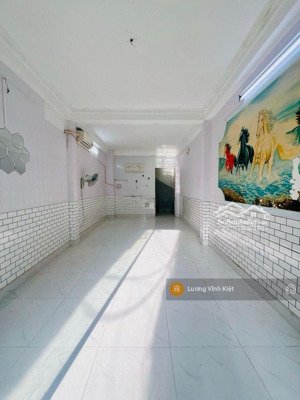 nhà nở hậu 3 tầng tại âu cơ - phú trung - tân phú - hẻm oto thông