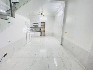 bán nr tại ngũ hiệp, 5,45 tỷ, 45m2, 3pn, 3wc, hướng đb