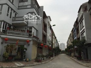 bán nhà riêng 7,9 tỷ, 31m2, yên xá, tân triều, view đẹp