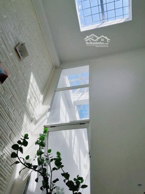 phân lô hoàng quốc việt dt 55m - mt 5.6m - giá chào 15.3 tỷ