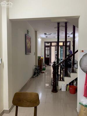 Bán Nhà Cầu Giấy, Hoàng Quốc Việt, 30m ra phố. DT 45m2 x 5 tầng, 7 phòng. Giá 13.9 tỷ