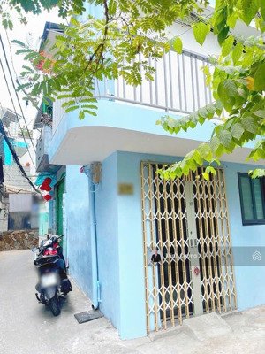 gấp bán nhà nguyên hồng, bình thạnh, 3.5x4m vuông vức, hxh thông sát mt, 2 tầng btct, chỉ 2.45tỷ tl