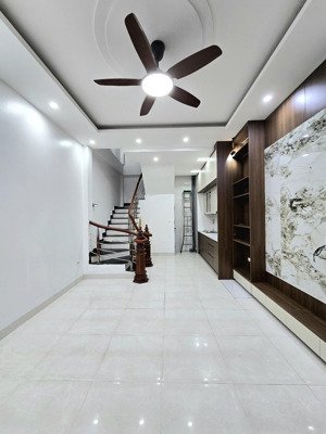 bán nhà hồ tùng mậu, 7,95 tỷ, 31m2 5t, vị trí gần trường, chợ nguyễn đổng chi