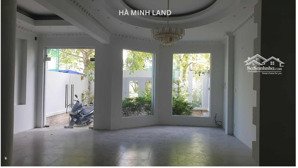 cho thuê nhà trệt 1 lầu khu compound 280 lương định của chỉ 35 triệu/ tháng