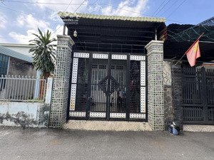 bán nhà cấp 4 có gác lửng - ngay chợ nhỏ - kp1 tân hiệp - biên hòa - sổ riêng full thổ cư 100%