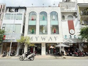 hàng mới 100% chủ cần bán gấp nhà mt võ văn tần q.3 - dt 8.5x20m - 3 tầng - hđt 290 triệu - 95 tỷ