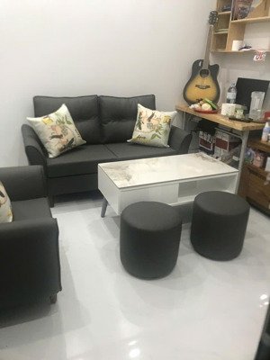 bán căn tập thể nghĩa tân dt 60m2 tầng 4 có 2 ngủ giá 3,75 tỷ