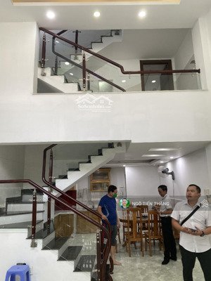 bán nhà 4 tầng -trung tâm phước long - quận 9